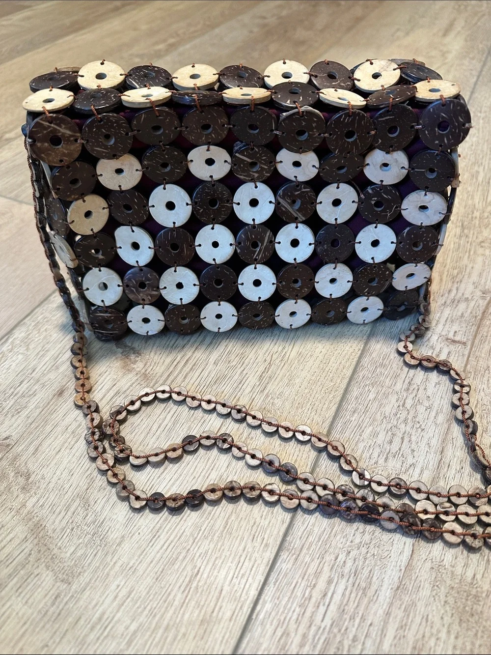 Coconut Shell Button Purse - Picture 6 of 7